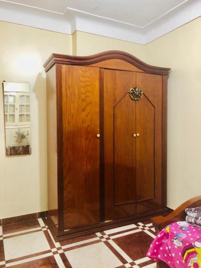 2 Bedroom Apt Partial Sea View Apartment *