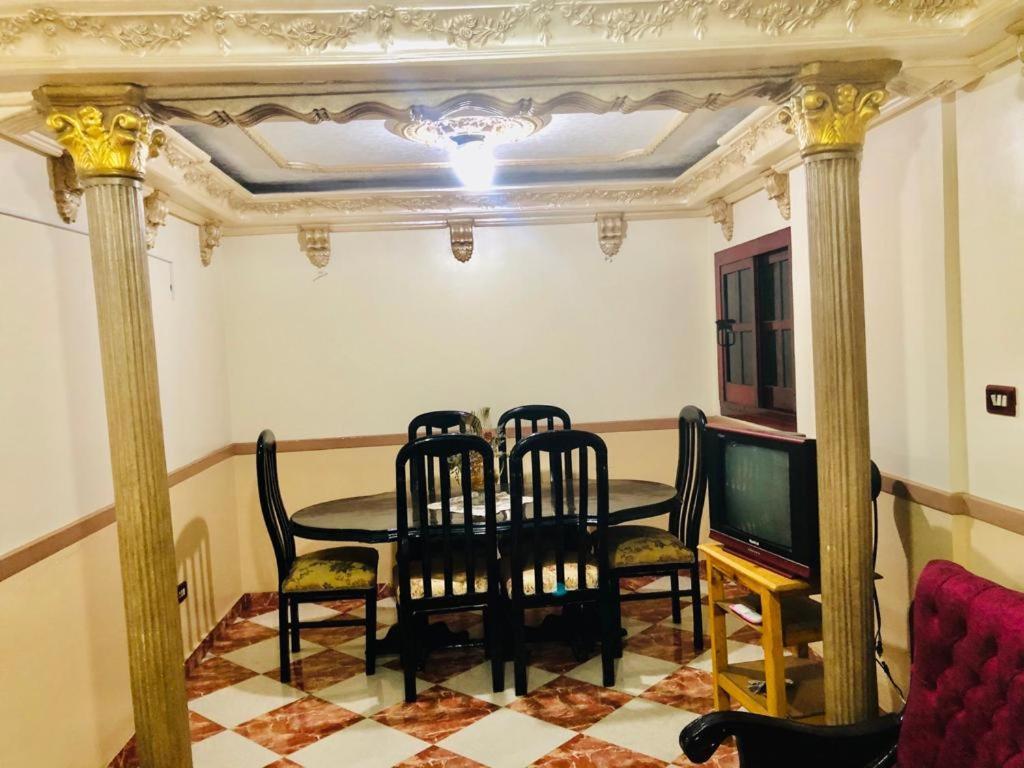 2 Bedroom Apt Partial Sea View Apartment *