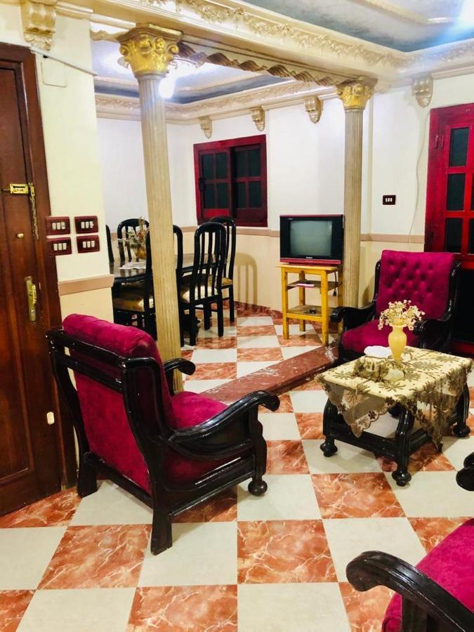2 Bedroom Apt Partial Sea View *